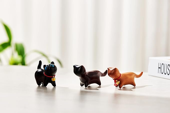 Green Sandalwood Hand Carved Wood Cat Statue, Modern Style, Lovely Gift Home Decor Figurine Table Decoration 【Ebony Lucky Cat】