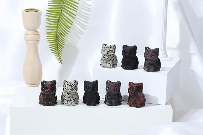 DUQGUHO Matte Black Obsidian Cat Crystal Figurines Gifts for Women & Men - Lucky Cute Cat Statue - Room & Desk Decor - 1PC