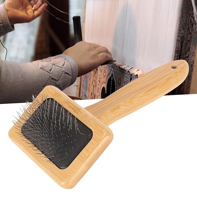 Slicker Brush,Skin Friendly Deshedding Grooming Tool Effectively Remove,Knots and Mats Self Cleaning Slicker Brush for Pet (Small)