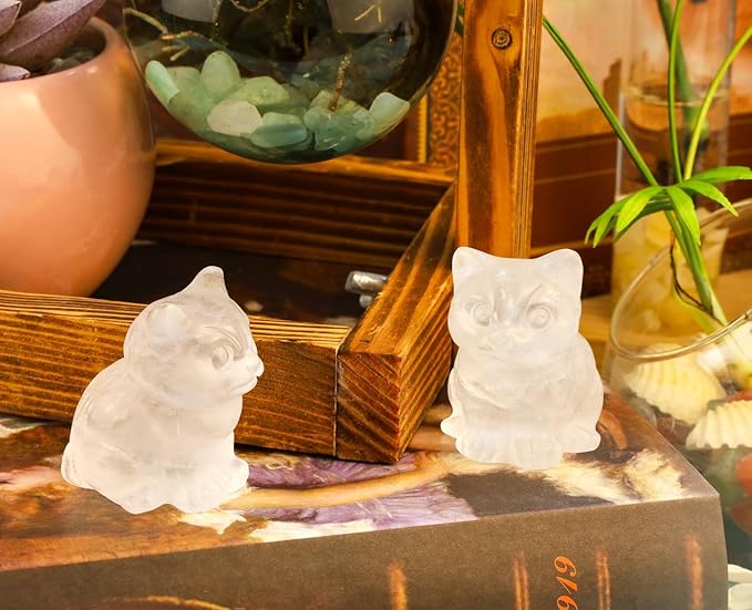 DUQGUHO Cat Decor Clear Quartz Cat Crystal Figurines Crystals Gifts for Cat Lovers Men Women Lucky Cute Cat Statue for Room Desk Decor 1PC