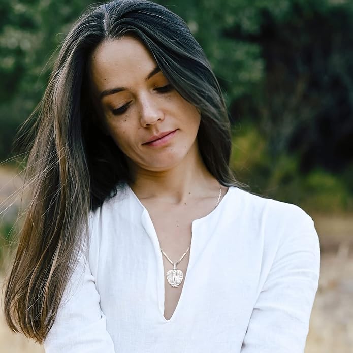 Eusense Cremation Jewelry for Ashes Urn Necklace to Put Ashes In 925 Sterling Silver Memorial Pendant Heart Urn Necklaces for Ashes Necklace for Women Men