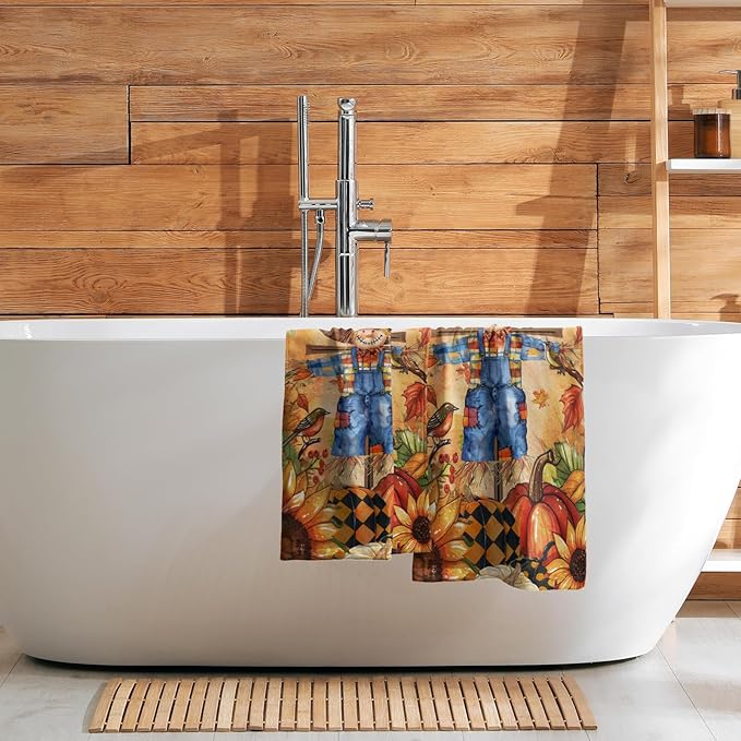 Giwawa Fall Scarecrow Hand Towels Set of 2 Autumn Pumpkin Bathroom Towel Seasonal Holiday Decorative Fingertip Towel Kitchen Fast Drying Washcloth